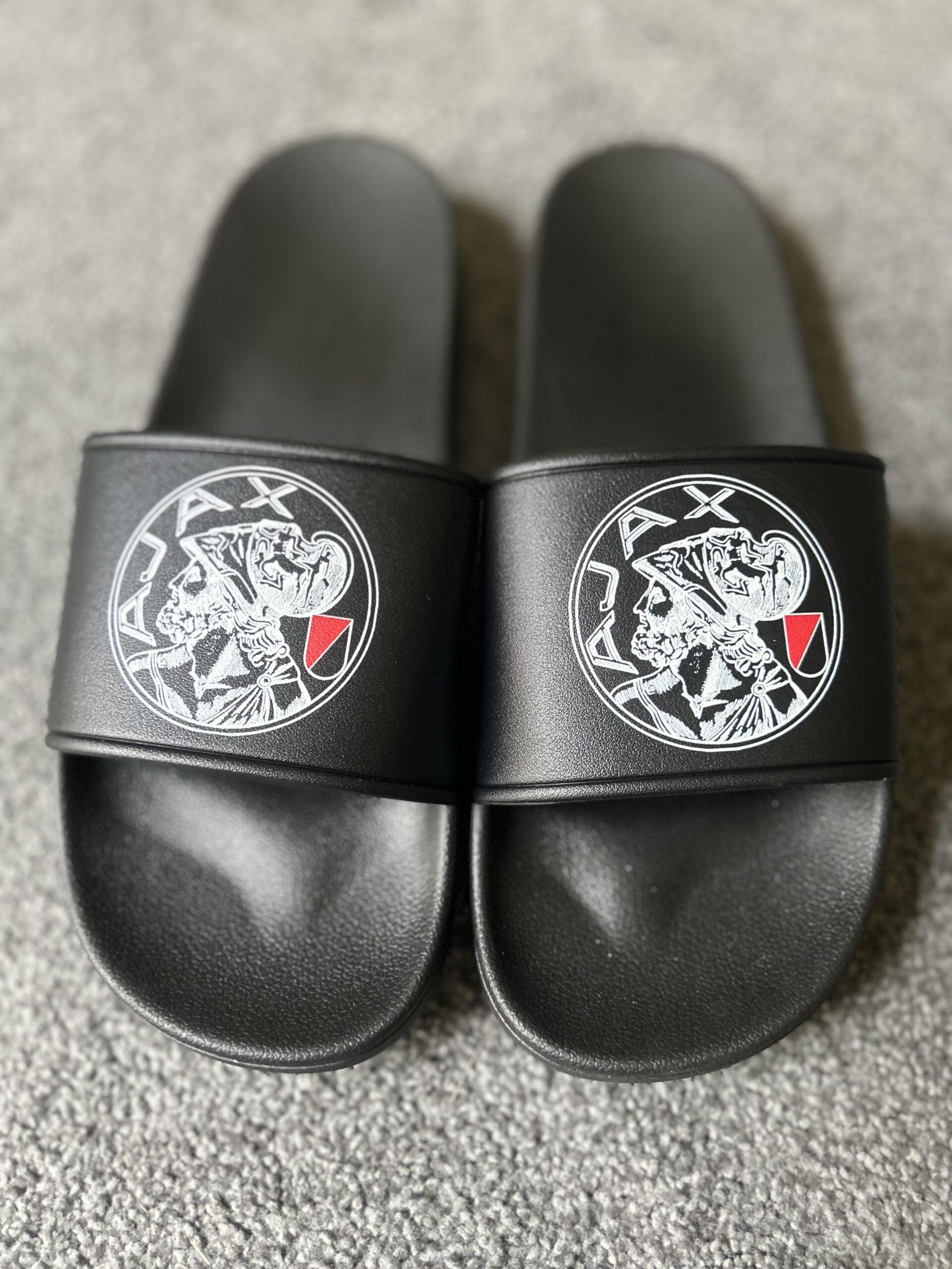 Oude logo slippers Zwart