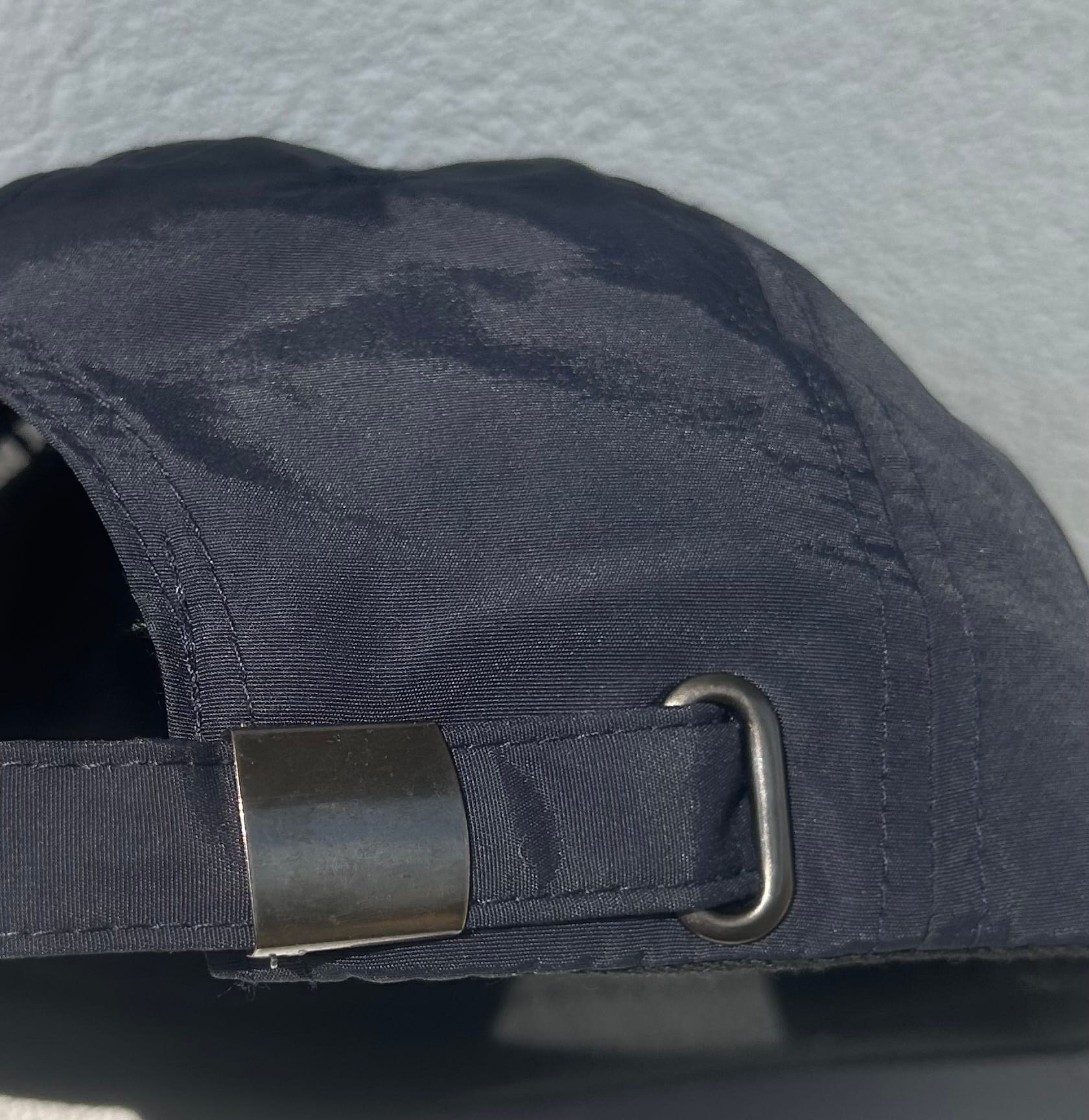 Classic cap navy logo