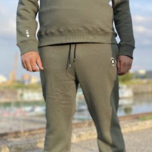 Classic green sweatpants